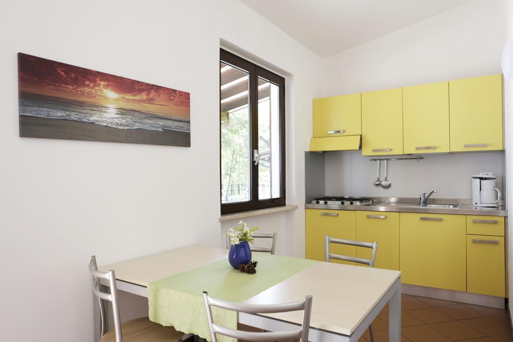 Camping Zocco Manerba del Garda Kültér fotó